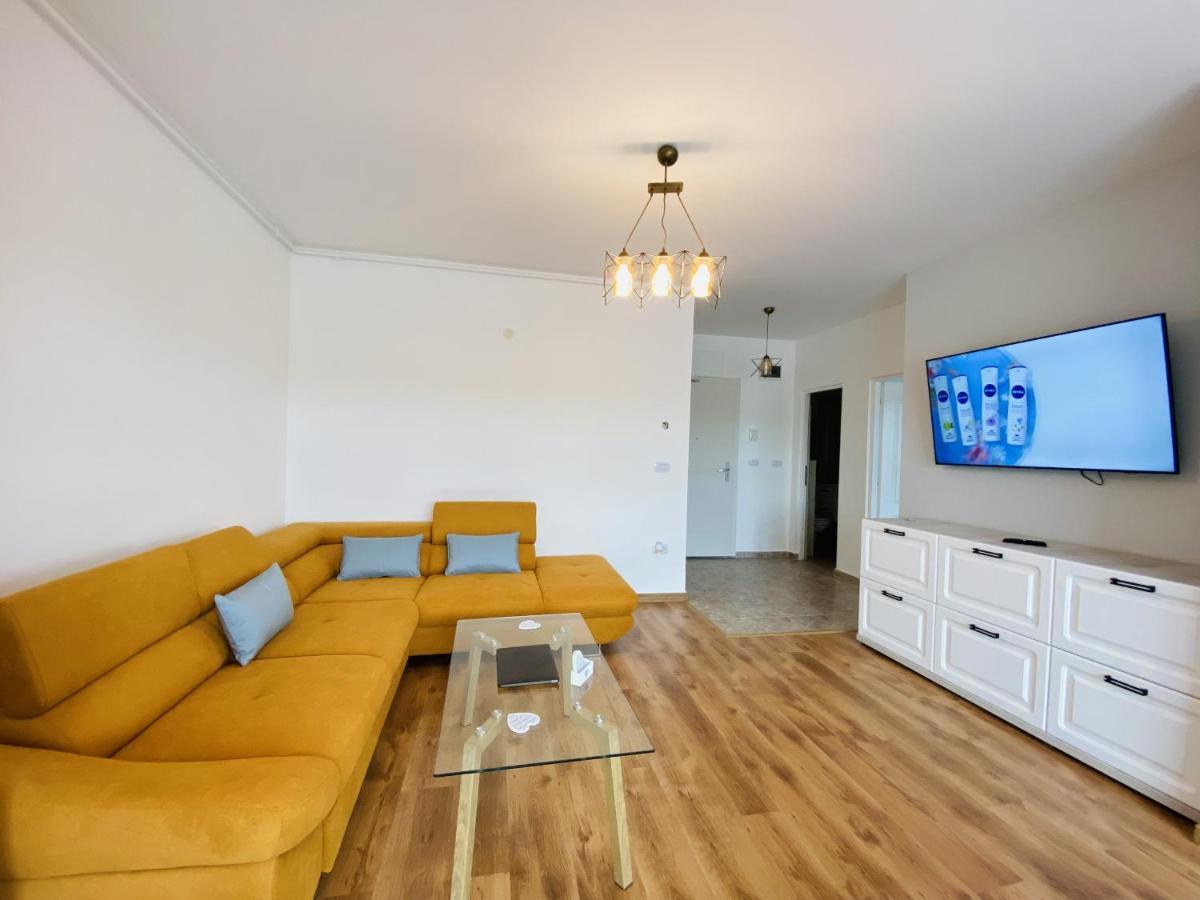 Deluxe Apartment With Balcony And Private Parking In Colvmna Residence Cluj-Napoca Esterno foto