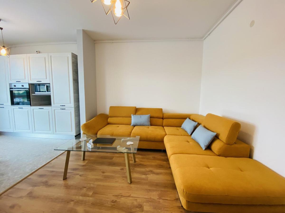 Deluxe Apartment With Balcony And Private Parking In Colvmna Residence Cluj-Napoca Esterno foto